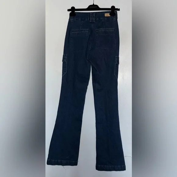 PAIGE Women's Dion 25 Cargo Pockets - Picture 6 of 7